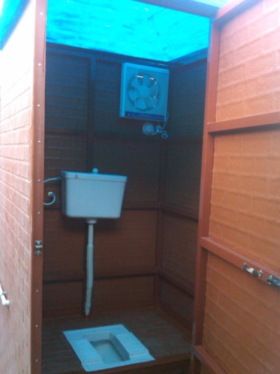 SINGLE SIDE PORTABLE TOILET – AK FIBERGLASS